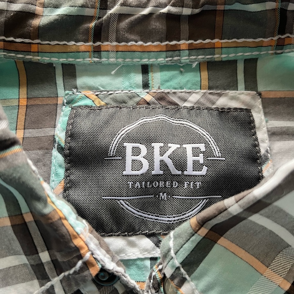 Men’s buckle bke shirt